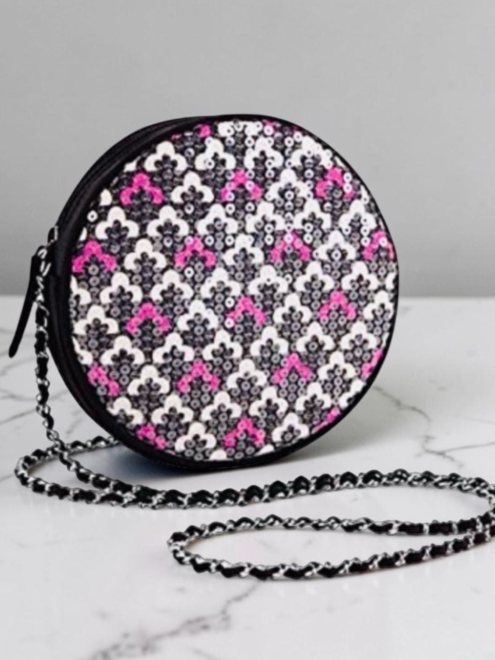 Vera Bradley Round Zip Crossbody Pink Black White Sequin GeometricFloral Pattern